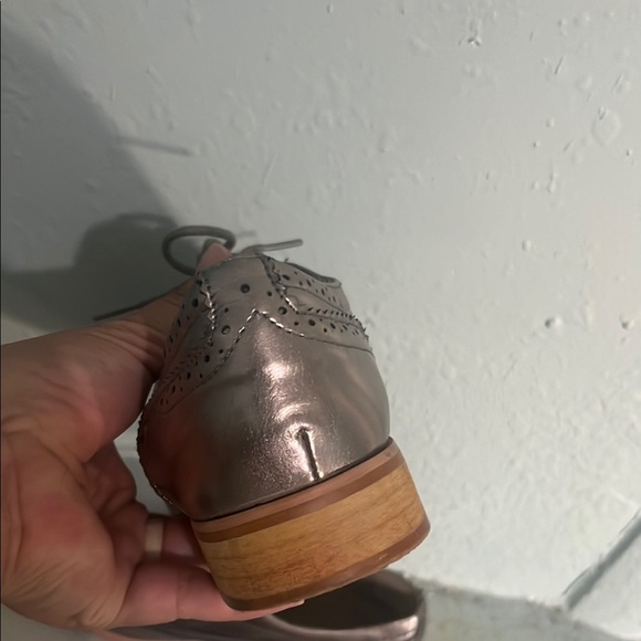 Wanted Metallic Black Oxford Shoes - Picture 4 of 4